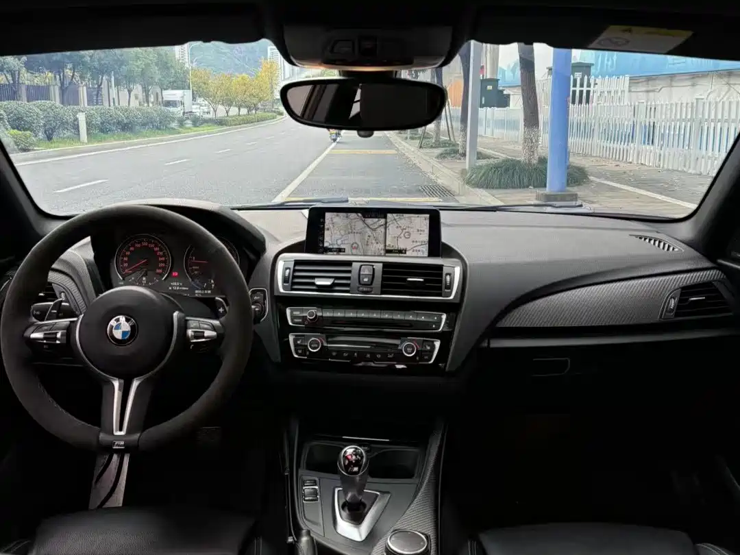 BMW M2 2016 M2 фото 4