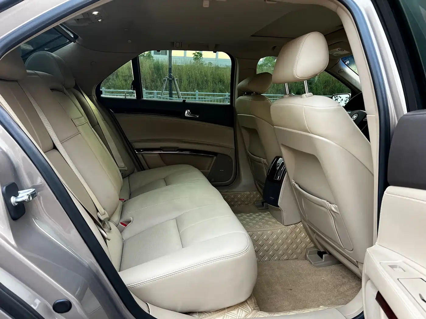 Cadillac SLS 2012 2.0T Comfort фото 26