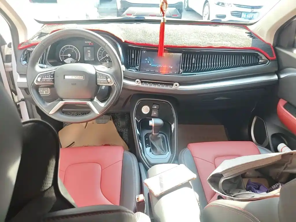 Haval H2s 2019 2018 Red Label 1.5T DCT Smart Elite Type