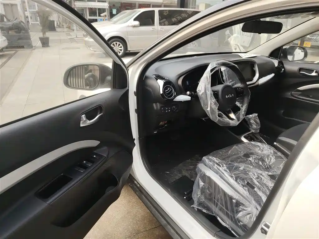 Kia KX1 2021 1.4L CVT Sunroof Version фото 16