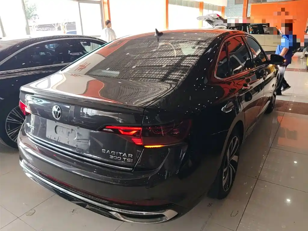 Volkswagen Sagitar 2023 300TSI DSG Excellence Edition фото 7