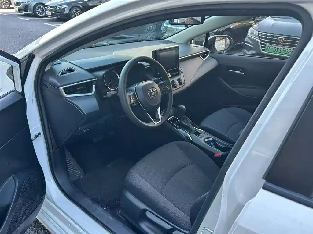 Toyota Corolla 2021 1.2T S-CVT Pioneer Edition фото 4