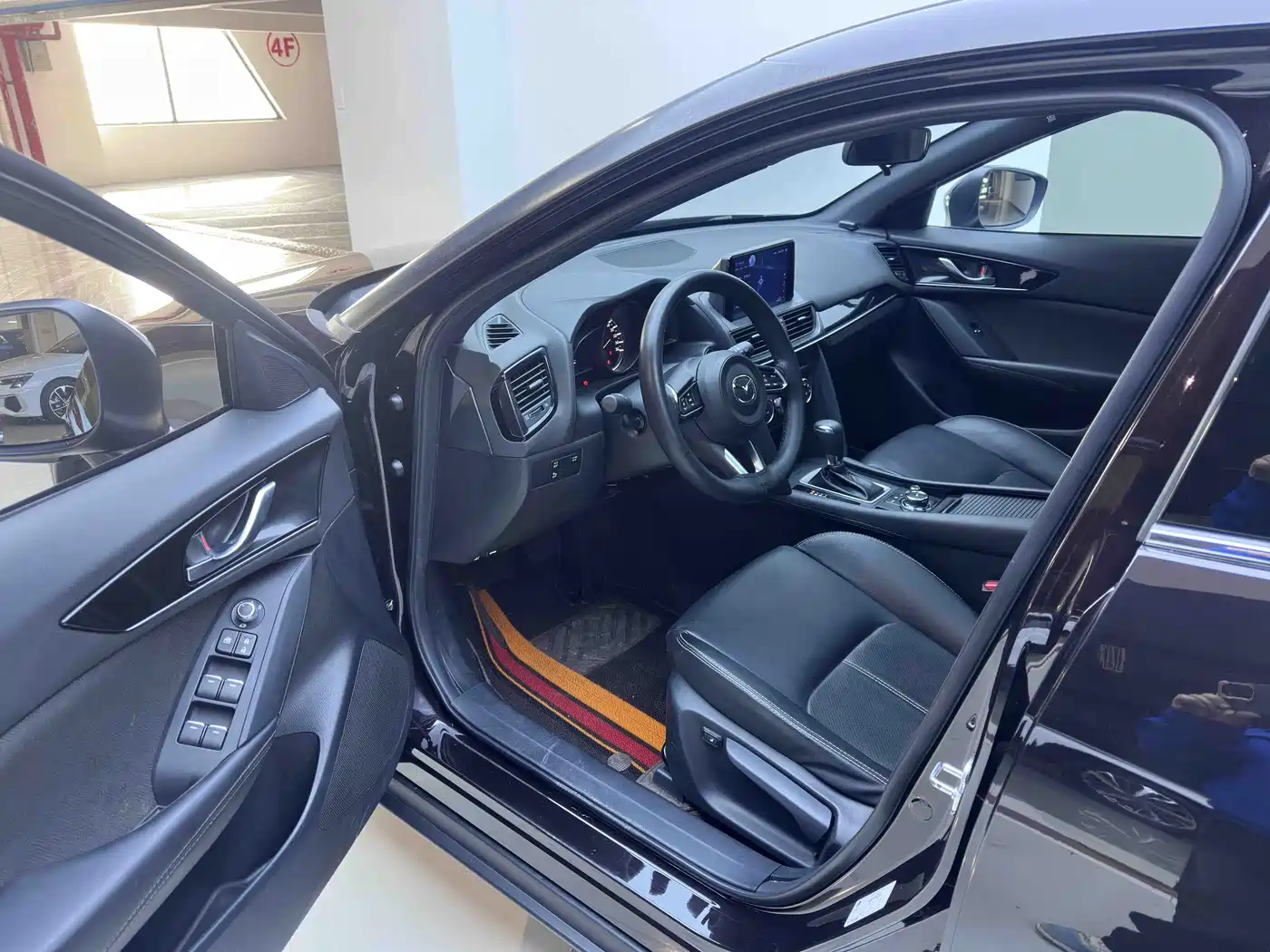 MAZDA CX-4