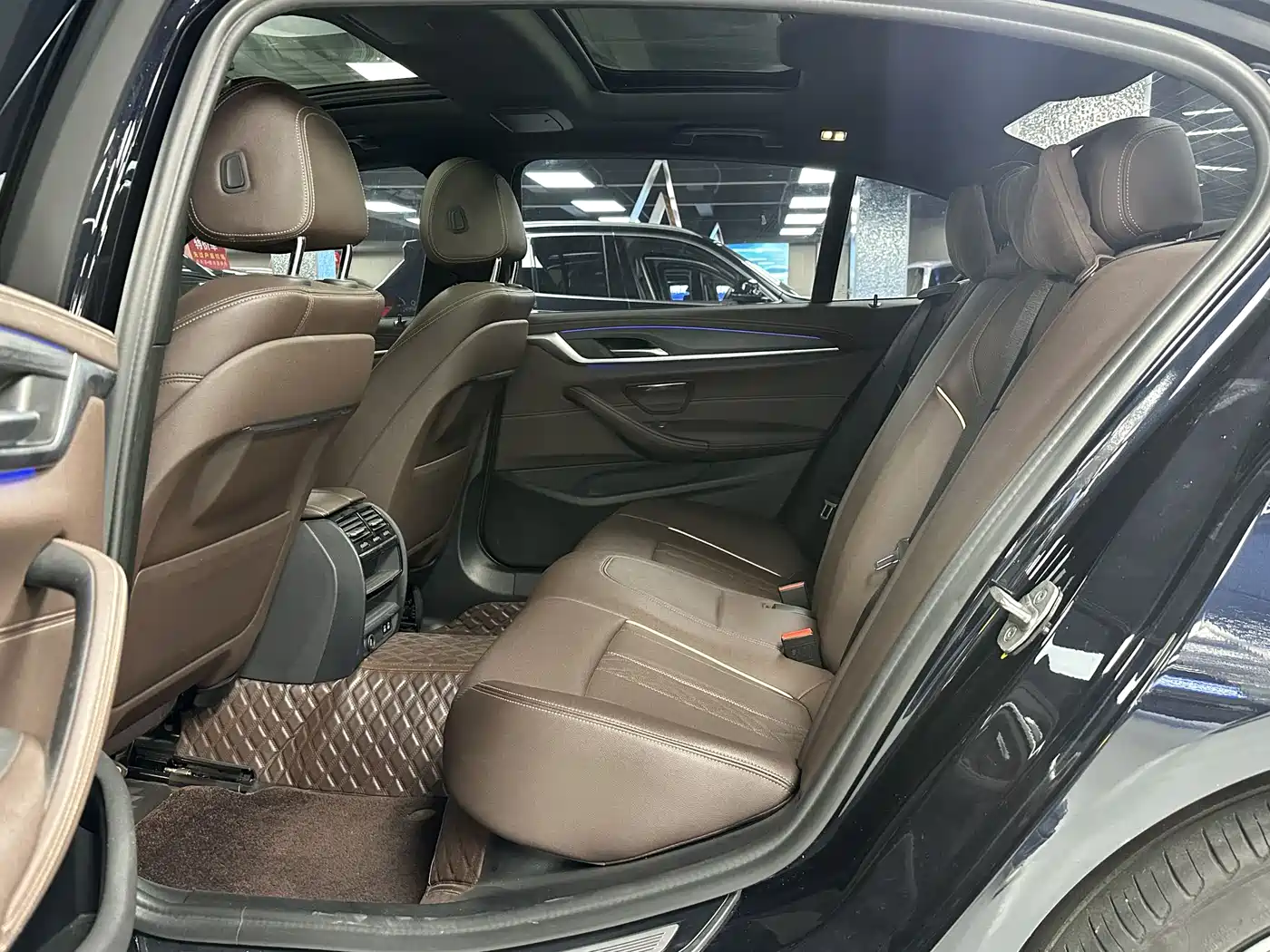BMW 5 Series 2022 Facelift 530Li Leading M Sport Package фото 12
