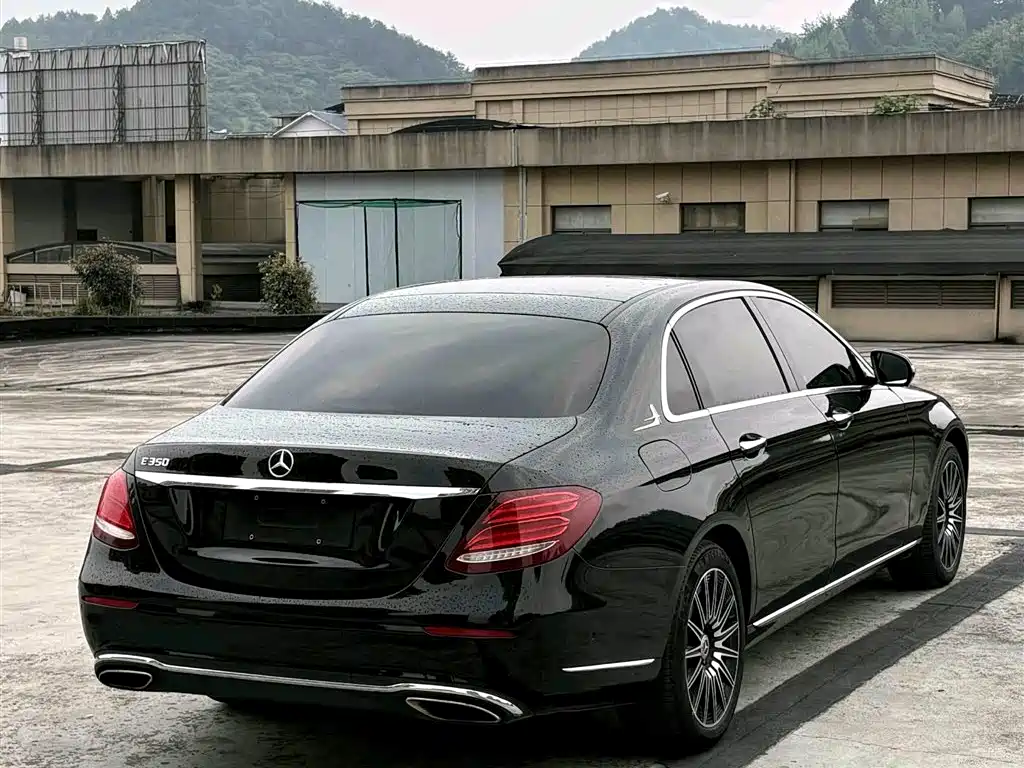 Mercedes-Benz E-Class 2017 E 300 L Sport Luxury фото 5