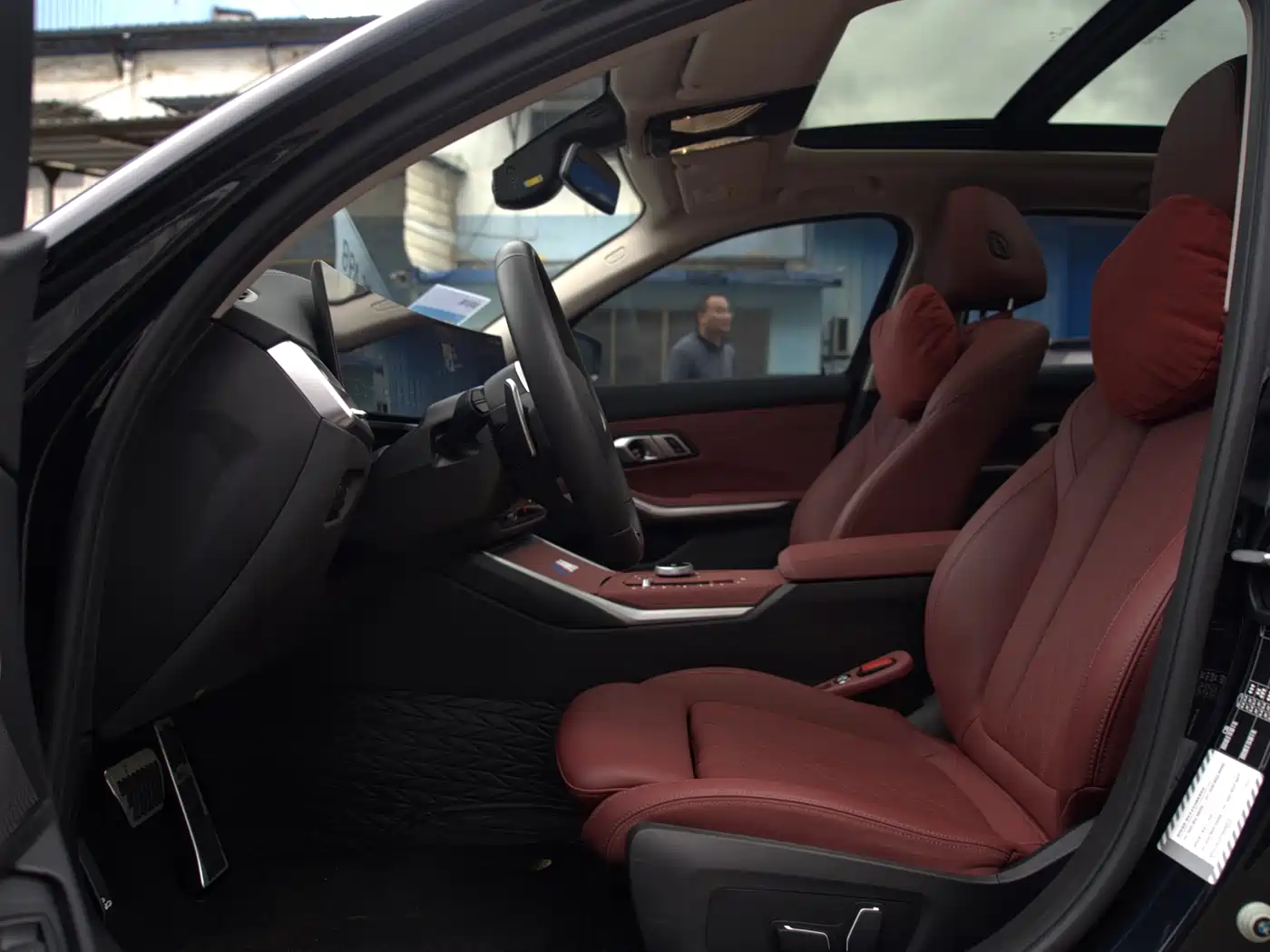 BMW 3 Series 2025 325Li M Sport Package фото 4