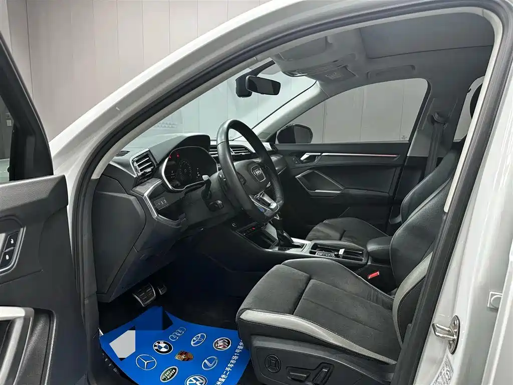 Audi Q3 2022 35 TFSI Fashion Dynamic фото 10