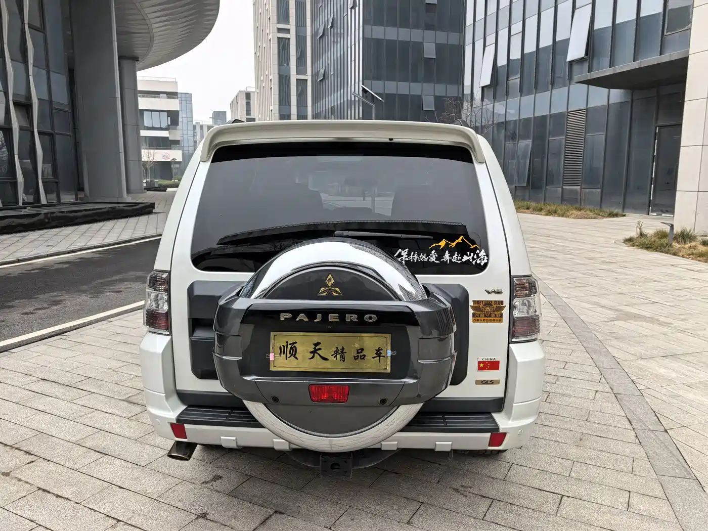 Mitsubishi Pajero (Import) 2016 3.0L Automatic Luxury (China V) фото 5