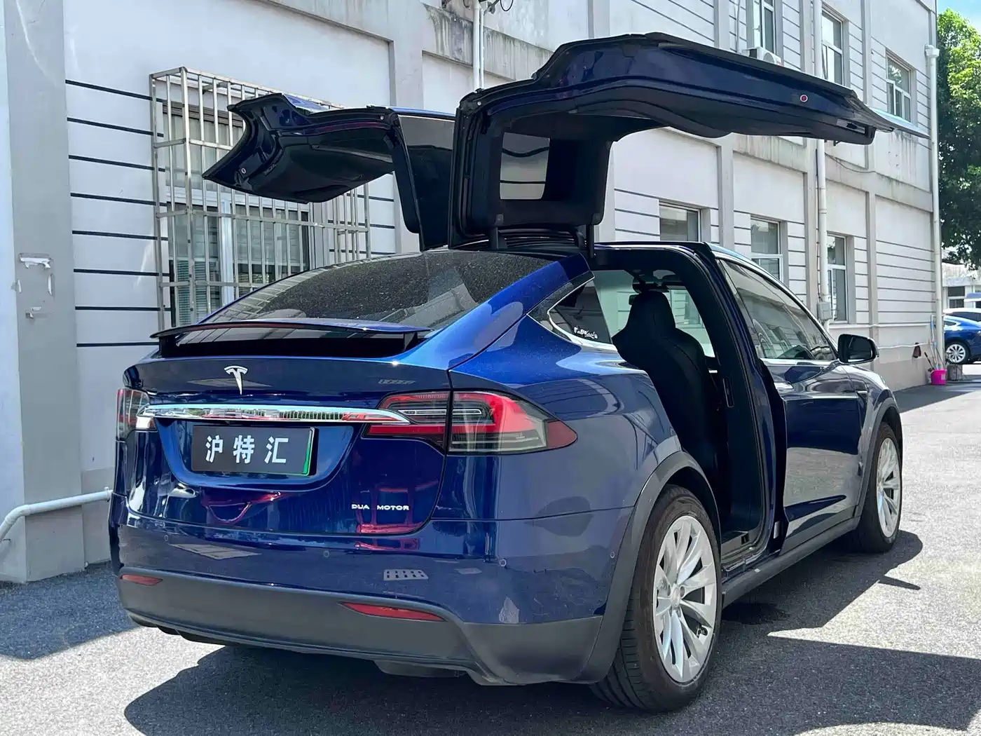 Фото 6 - Tesla Model X