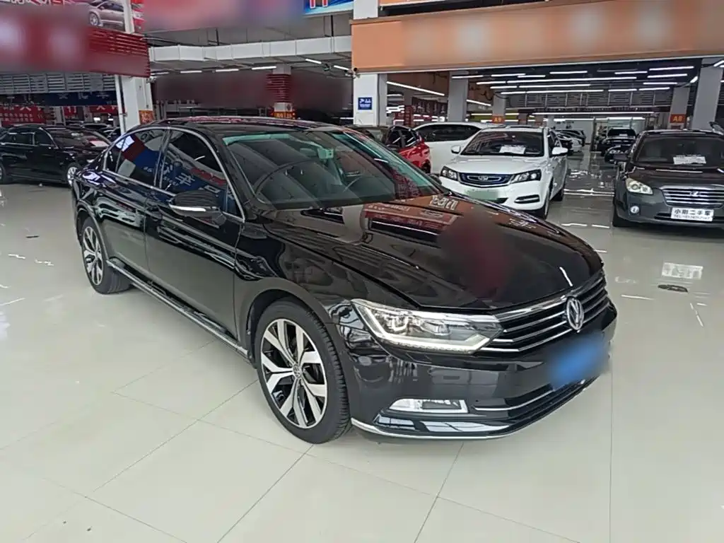 Фото 4 - Volkswagen Magotan