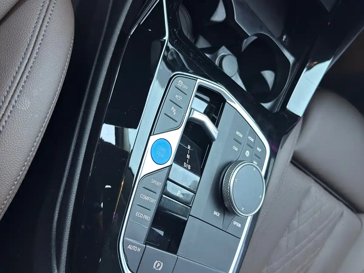 BMW iX3 2024 2024 Innovation Leader
