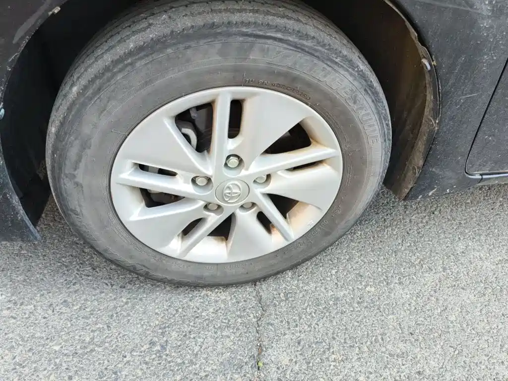 Toyota Corolla 2014 1.6L CVT GL фото 23