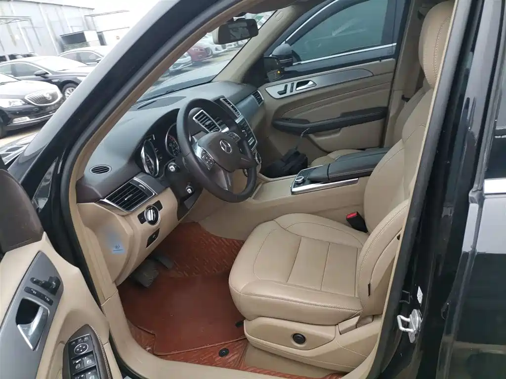 Mercedes-Benz M-Class 2015 ML 320 4MATIC фото 7