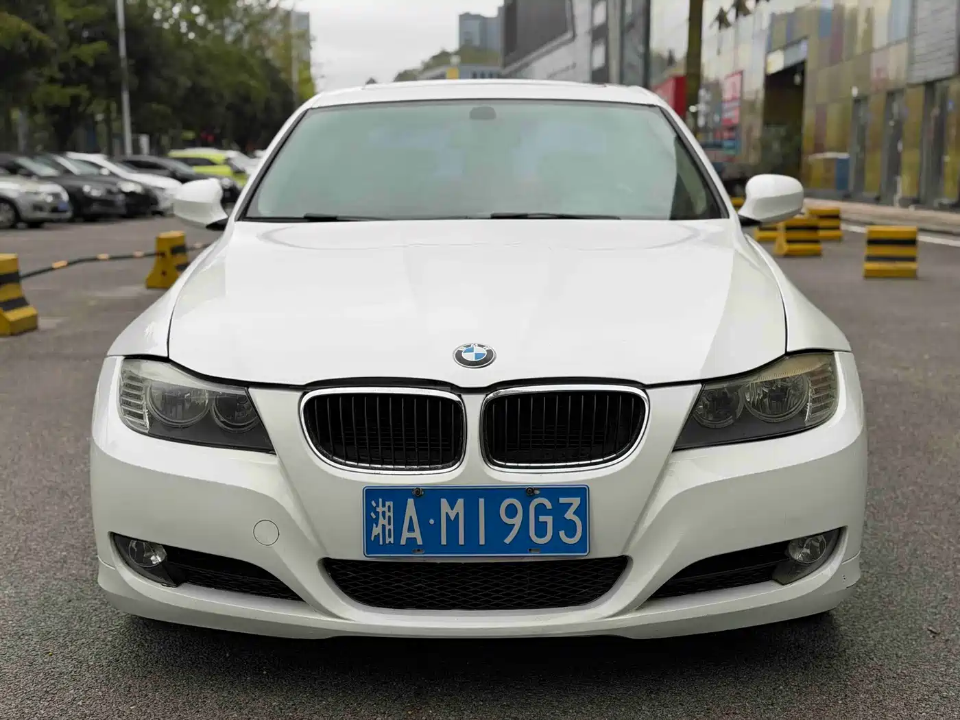 BMW 3 Series 2011 2011 318i Leading