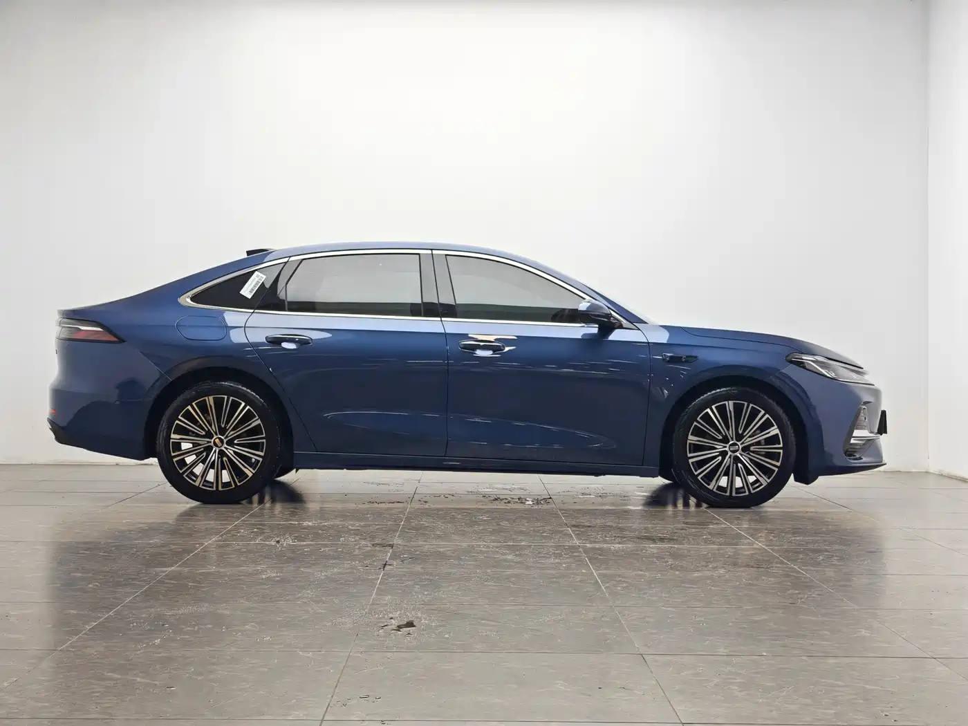 Geely Galaxy Galaxy A7 2025 EM-i фото 11
