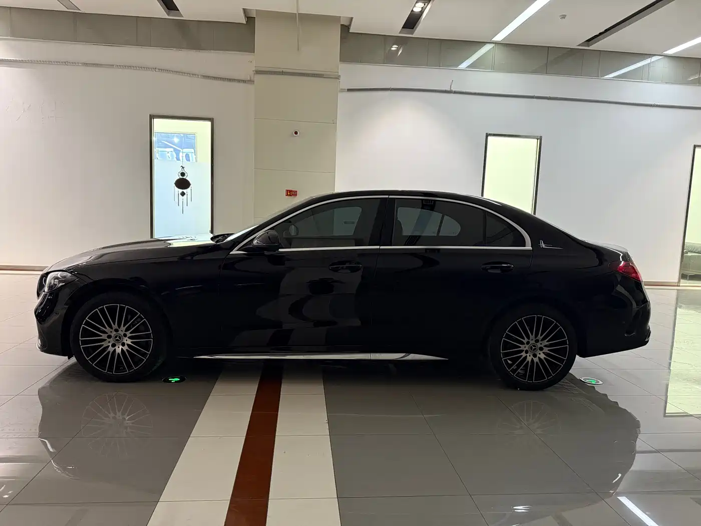 Mercedes-Benz C-Class 2023 Facelift II C 260 L Sport Edition фото 4