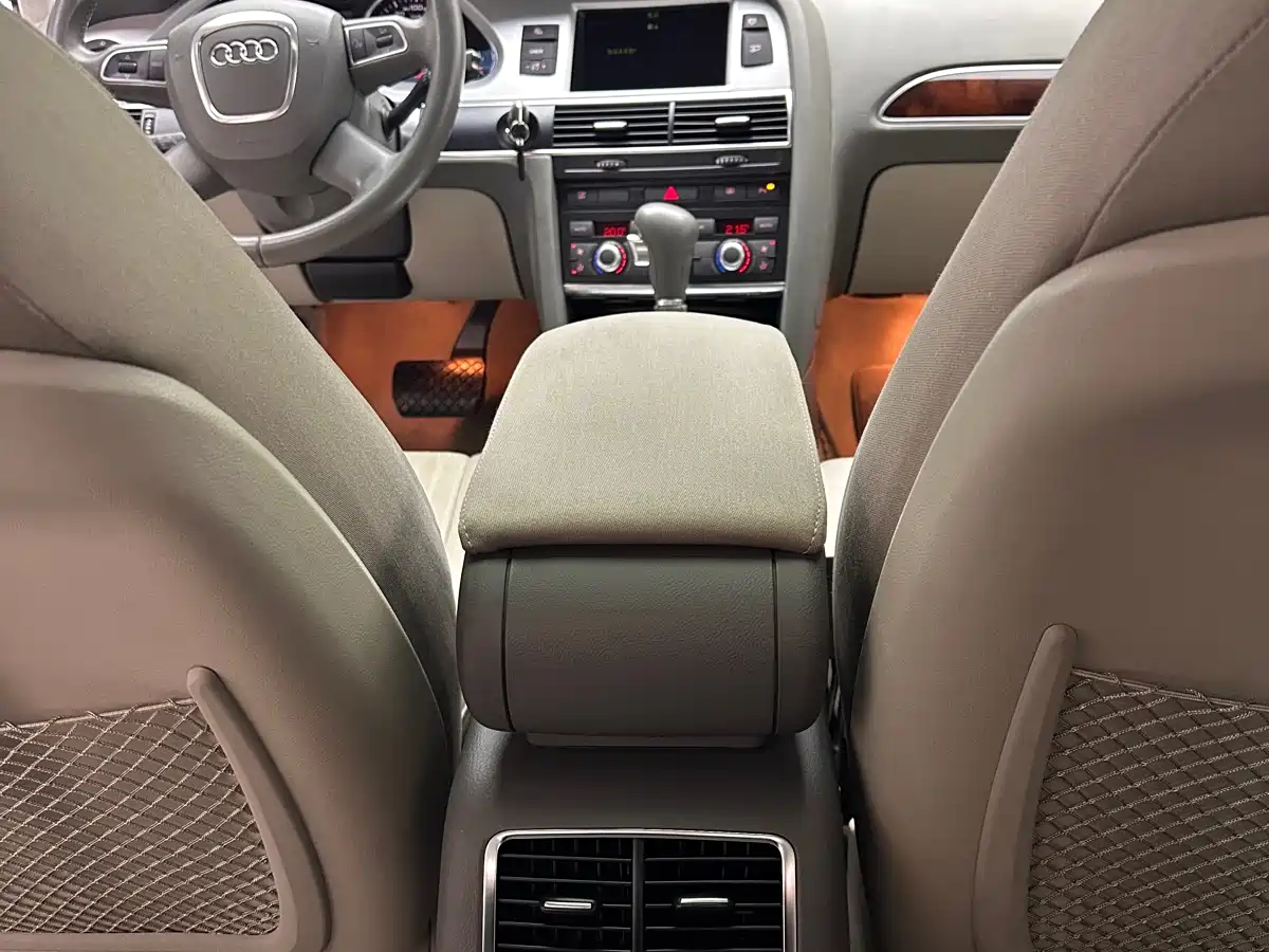Audi A6L 2011 Model 2.0 TFSI Auto Standard фото 29