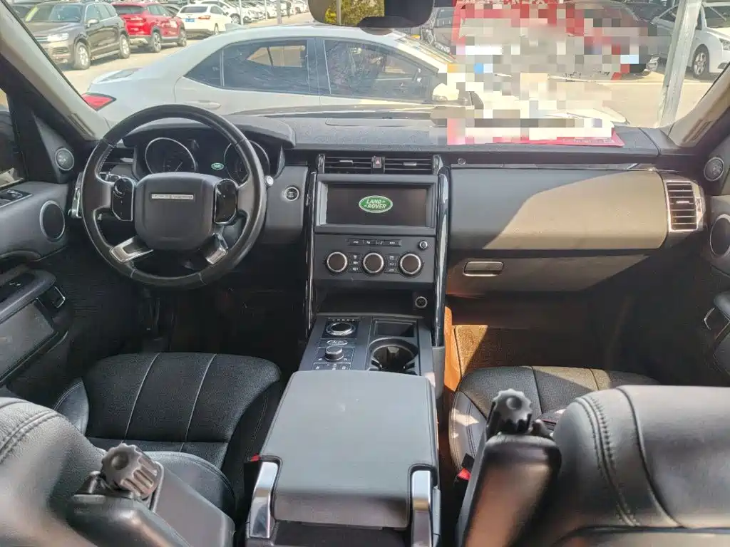 Фото 10 - Land Rover Discovery