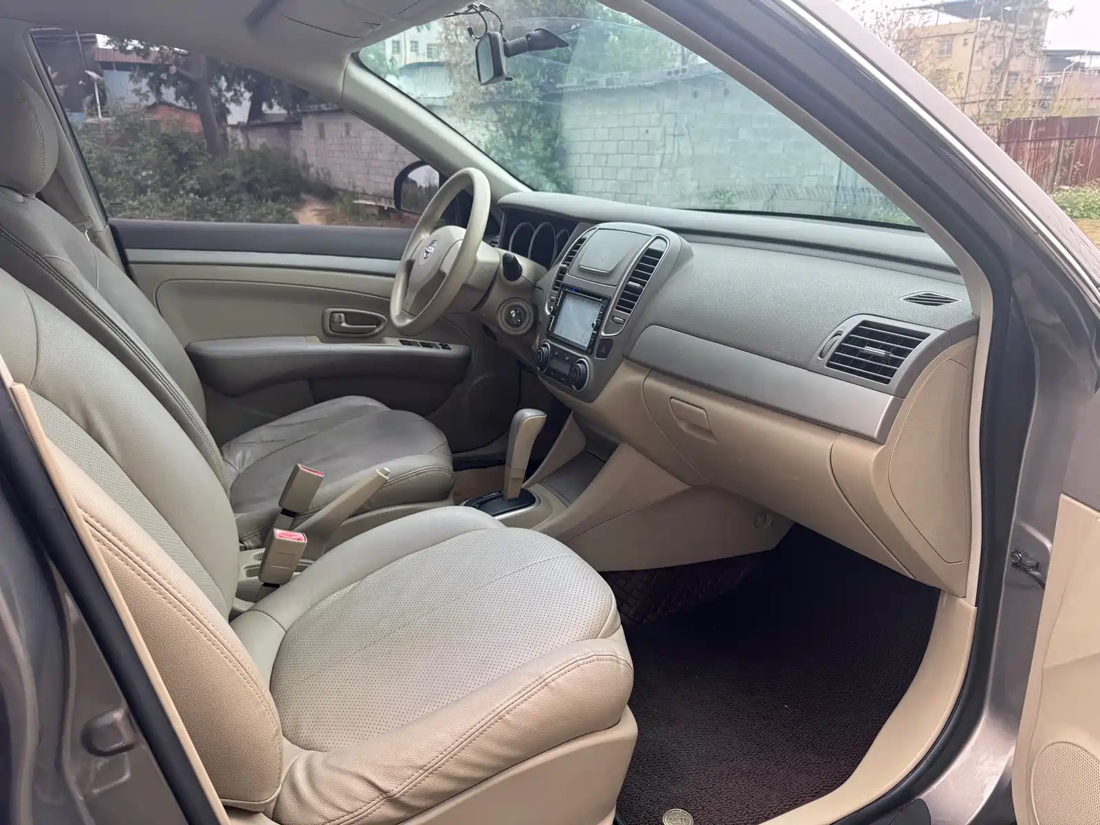 صورة 8 - Nissan Sylphy