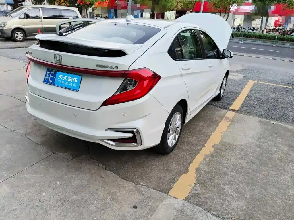Honda Gienia 2017 2017 1.5L CVT Classic Edition