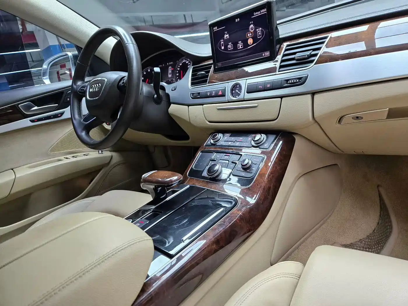 Audi A8 2011 A8L 3.0 TFSI quattro Comfort (245kW) фото 7