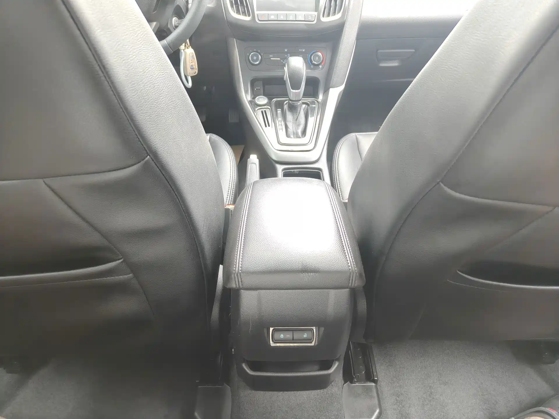 Фото 22 - Ford Focus
