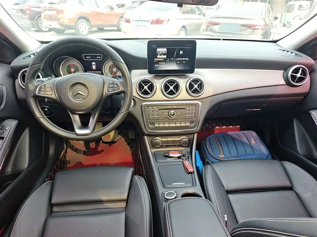 Mercedes-Benz GLA 2016 GLA 200 Fashion фото 10