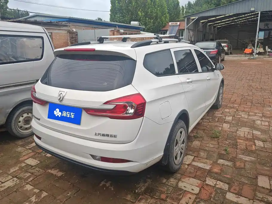 2021 Baojun 310W