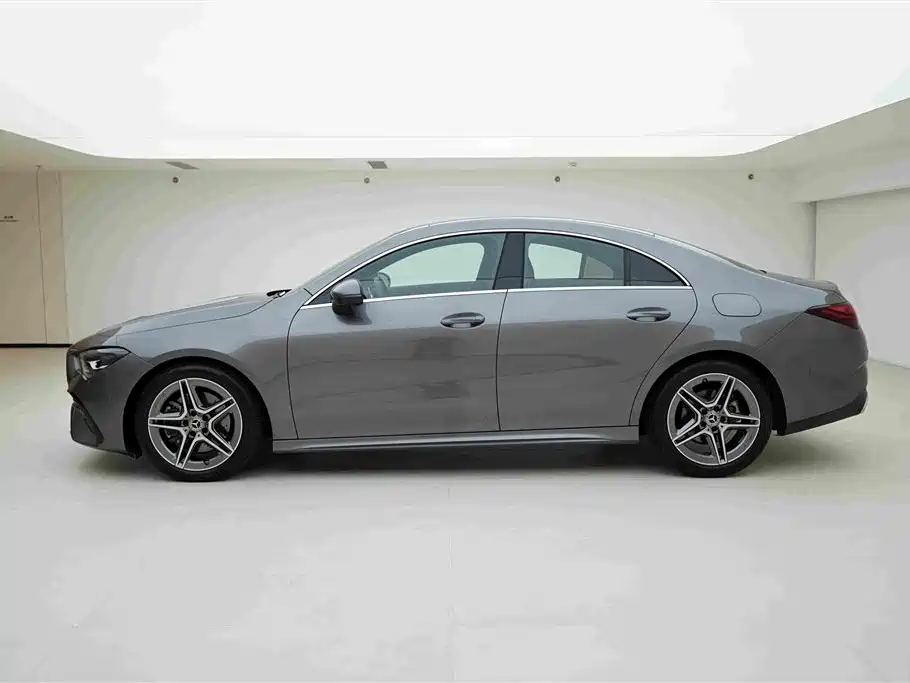 2025 Mercedes-Benz CLA (Import)