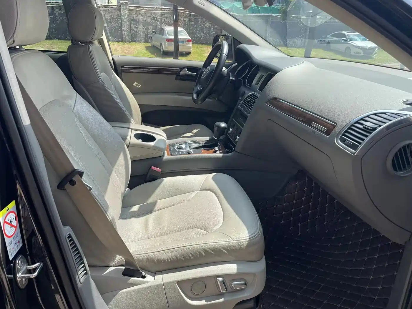 Фото 9 - Audi Q7