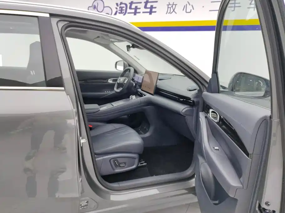 Фото 7 - Geely Galaxy Galaxy E5