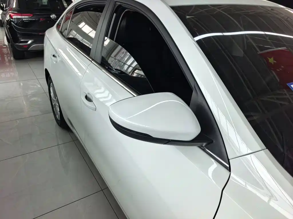 Roewe i5 2025 2023 1.5L CVT Luxury Edition