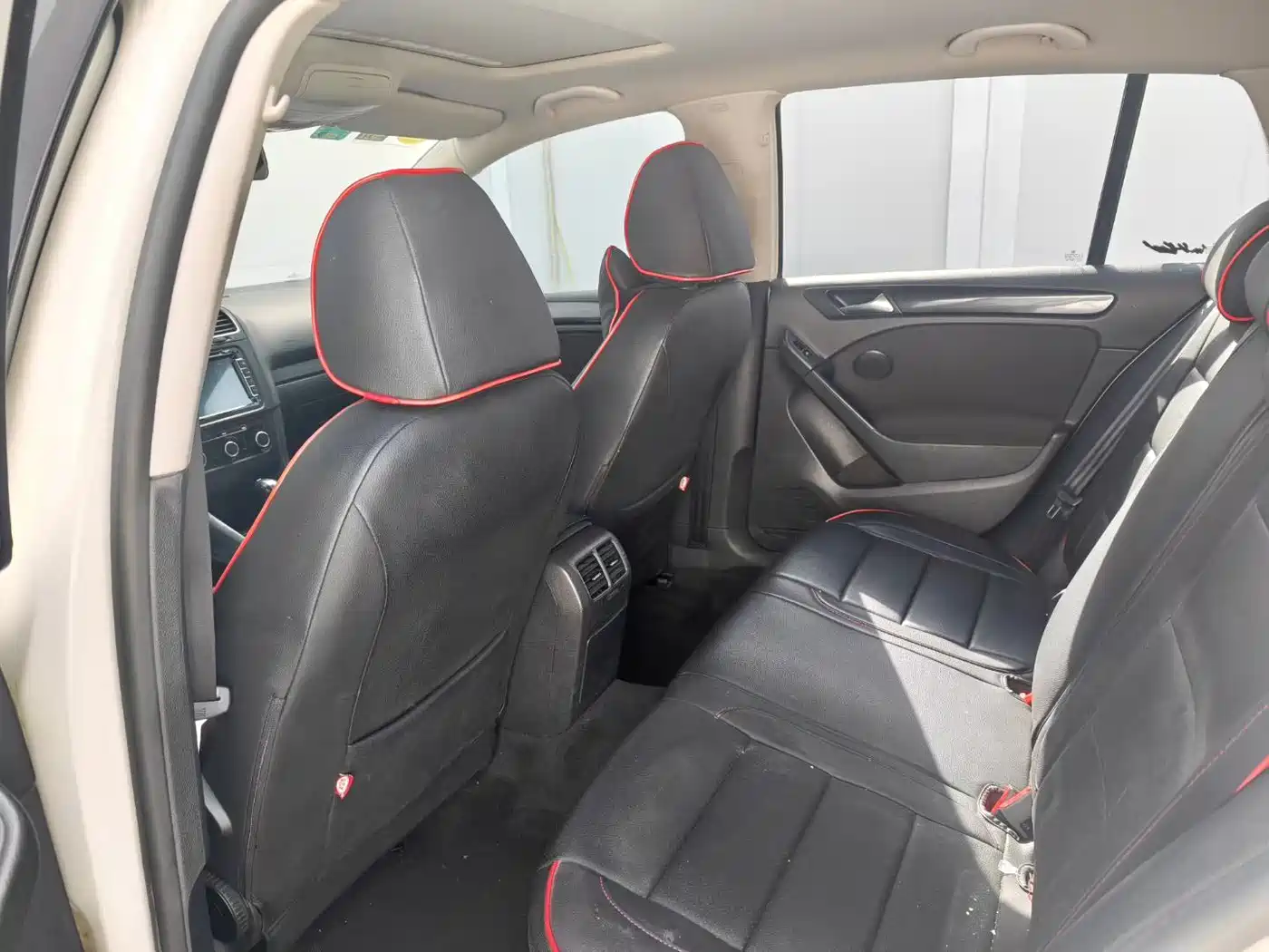 Volkswagen Golf 2012 1.4TSI Automatic Comfort фото 6