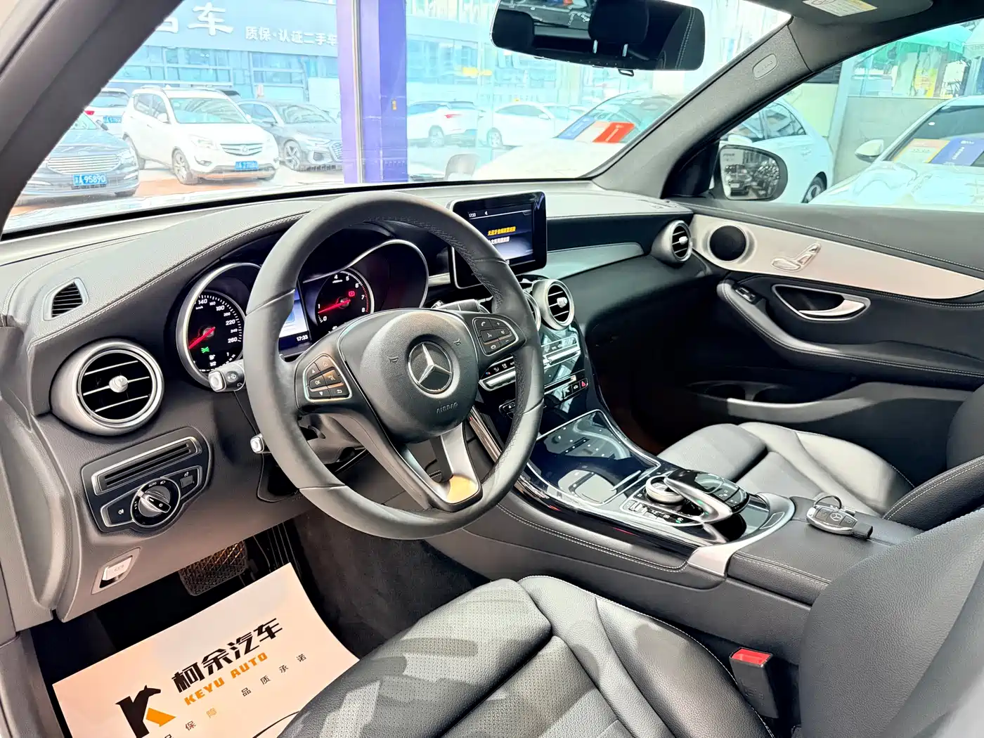 Mercedes-Benz GLC 2016 GLC 200 4MATIC фото 7