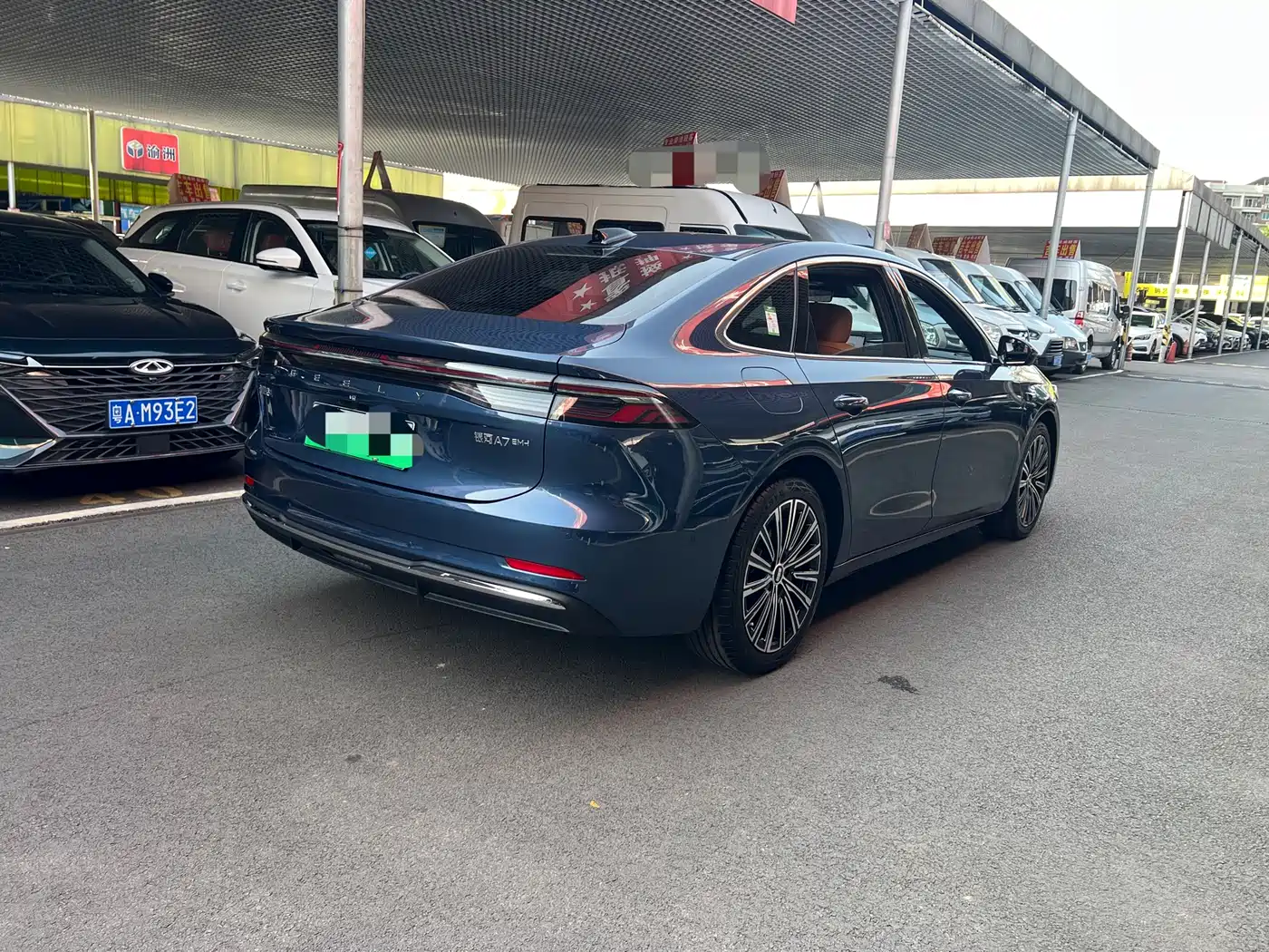 Geely Galaxy Galaxy A7 2025 EM-i фото 17