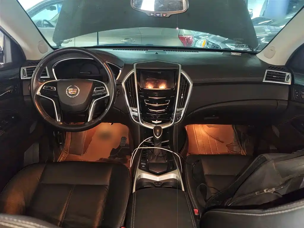 Cadillac SRX 2015 3.0L Comfort фото 10