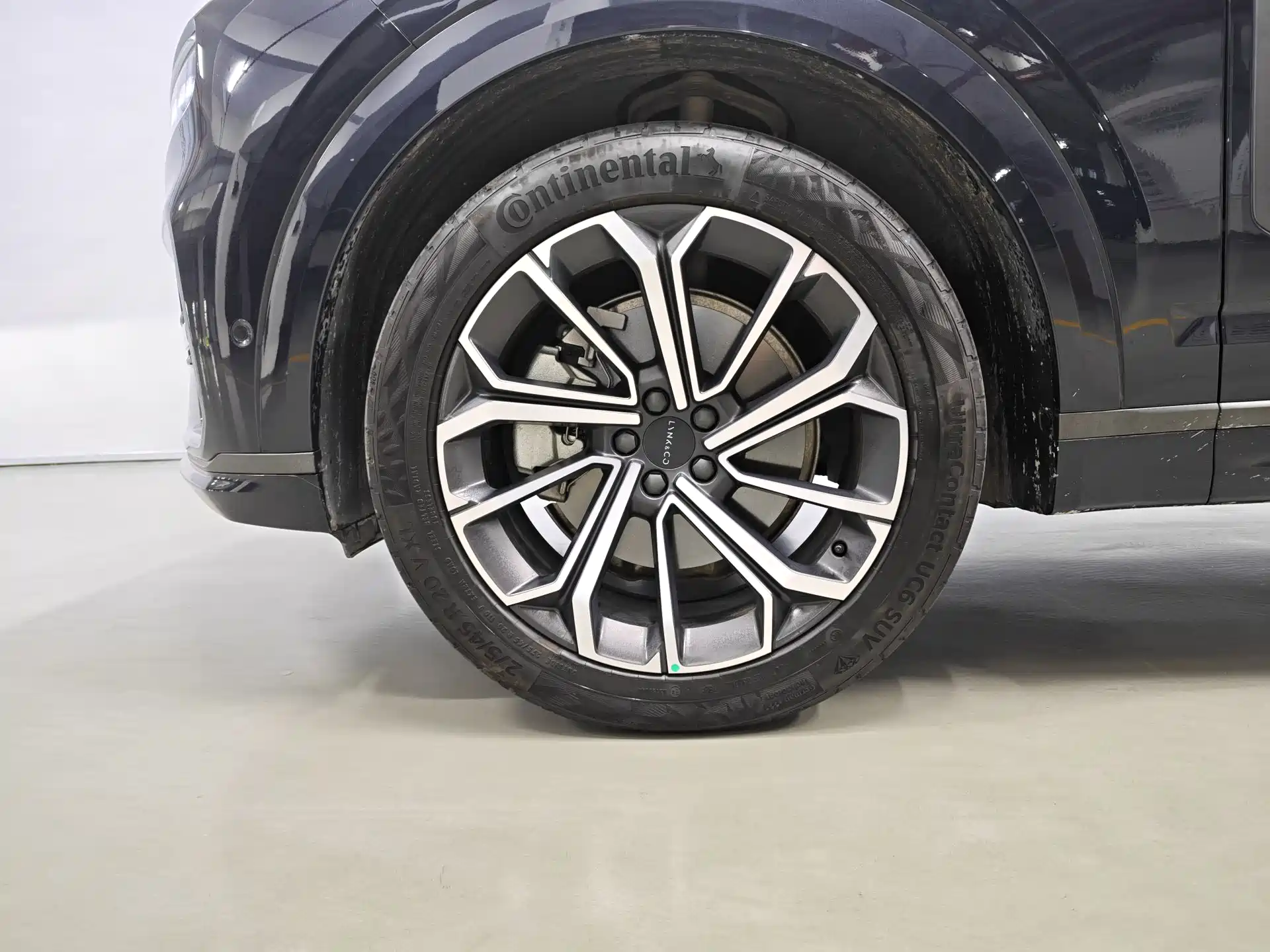 صورة 6 - Lynk & Co 09