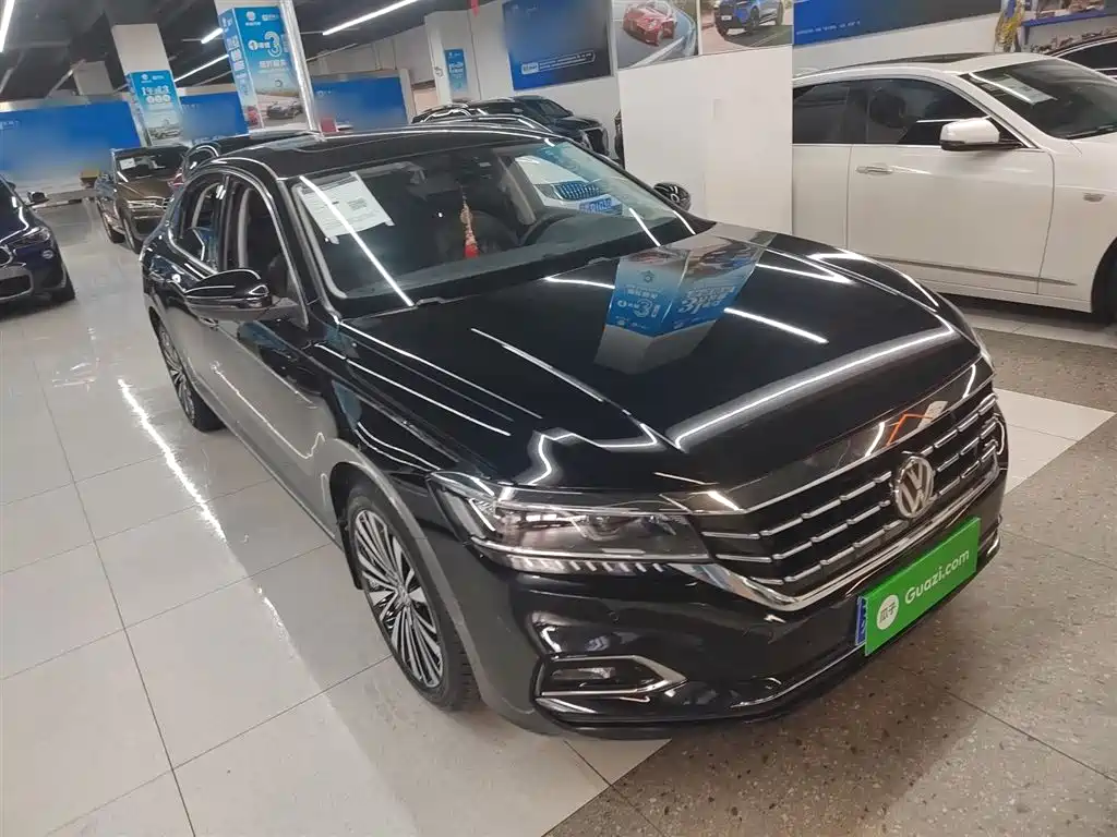 Volkswagen Passat 2019 330TSI Luxury Edition China VI фото 4