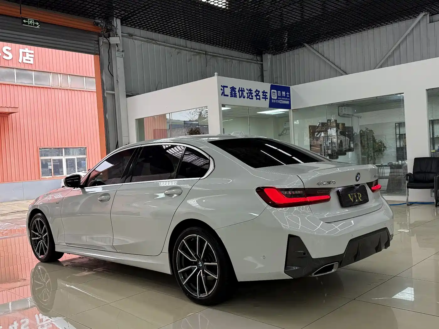 BMW 3 Series 2024 325Li M Sport Package фото 32