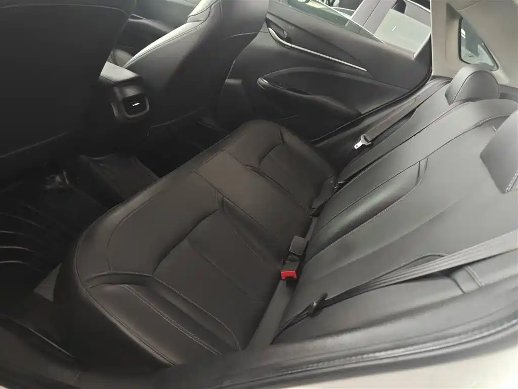 Buick Excelle 2021 Facelift 1.3T Auto Mild Hybrid Elite фото 17