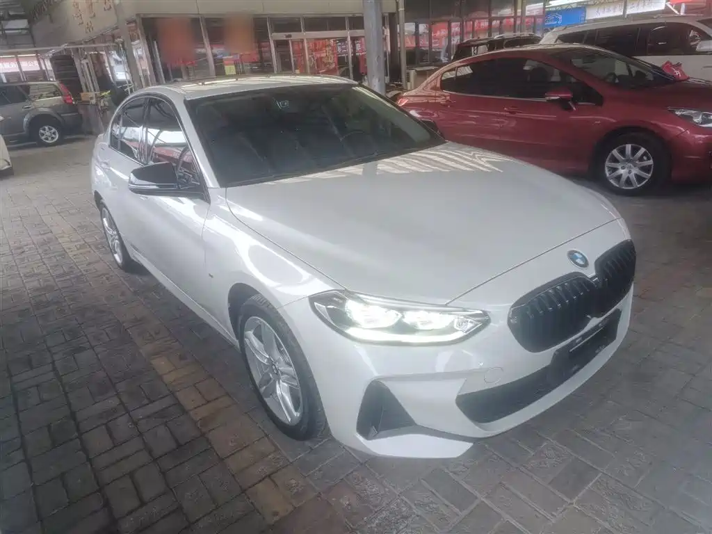 BMW 1 Series 2021 Facelift 120i M Sport Shadow Edition фото 4