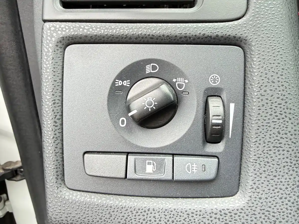 Volvo C30 2013 2012 2.0L Aktiv Dynamic Pack