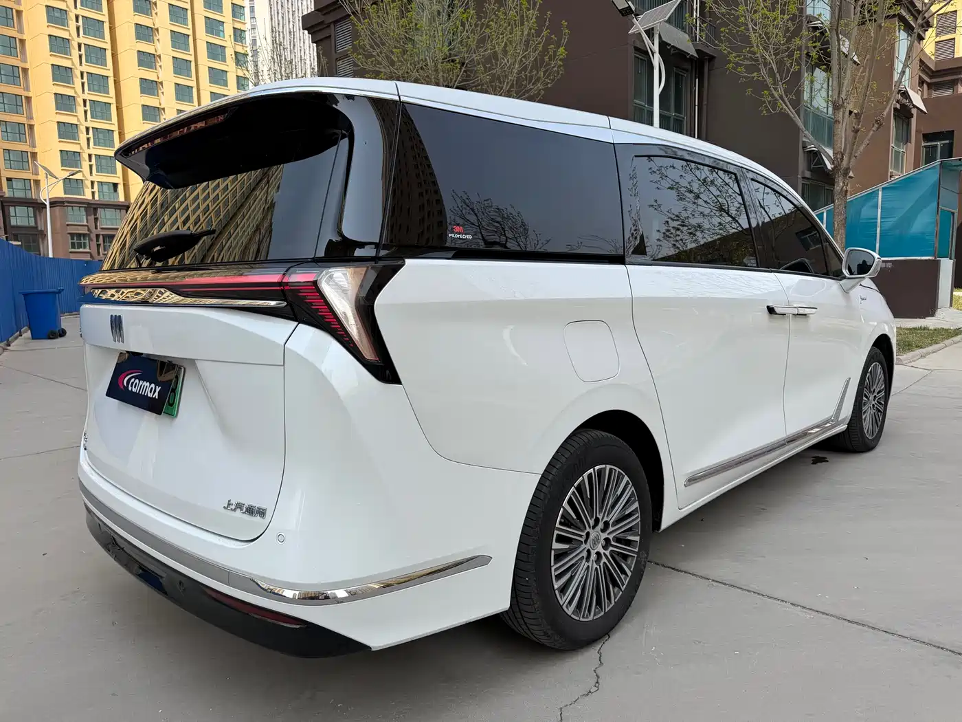 BUICK GL8 NEW ENERGY