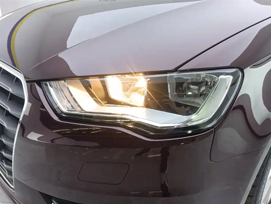 Audi A3 2016 Sportback 35 TFSI Progressive фото 5