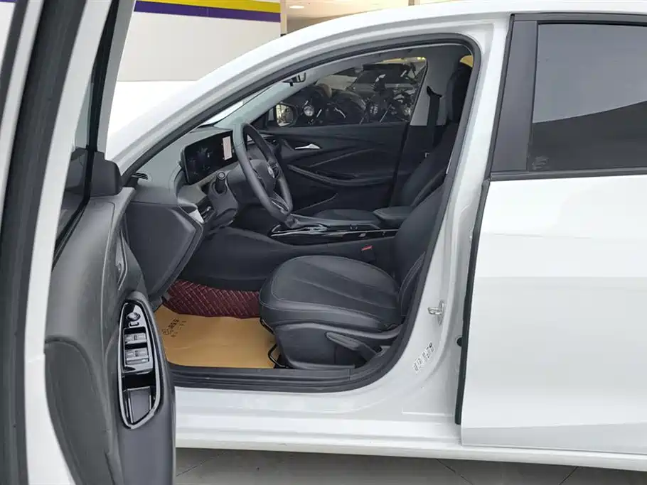Buick Verano 2023 Pro Joy Edition фото 9