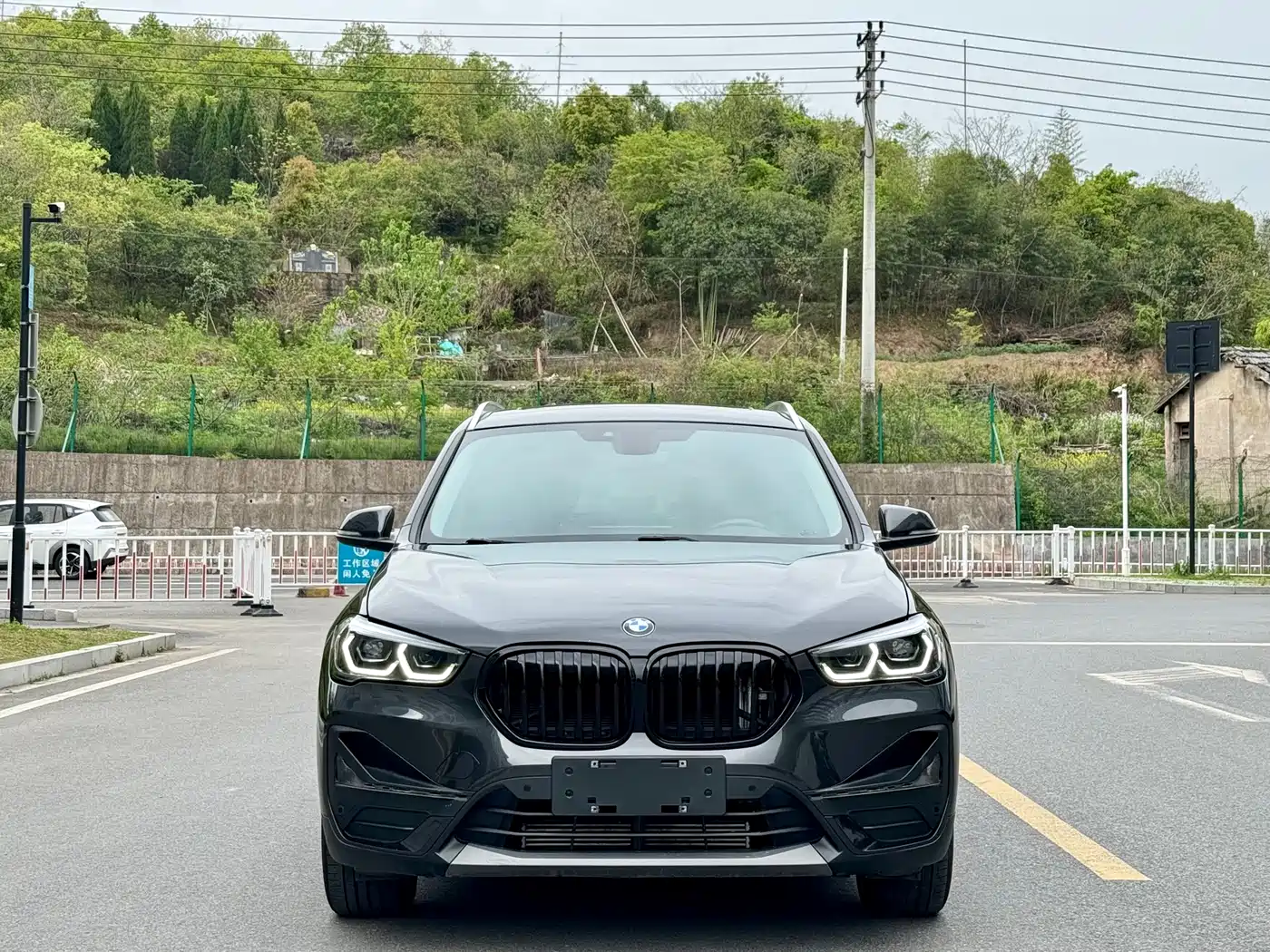 BMW X1 2022 sDrive25Li Leading фото 2
