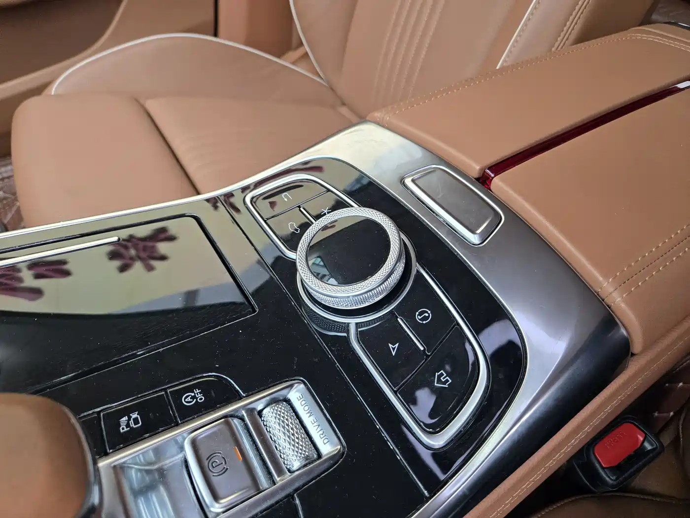 Hongqi H9 2020 2.0T Smart Connection Qi Xiang Edition фото 20