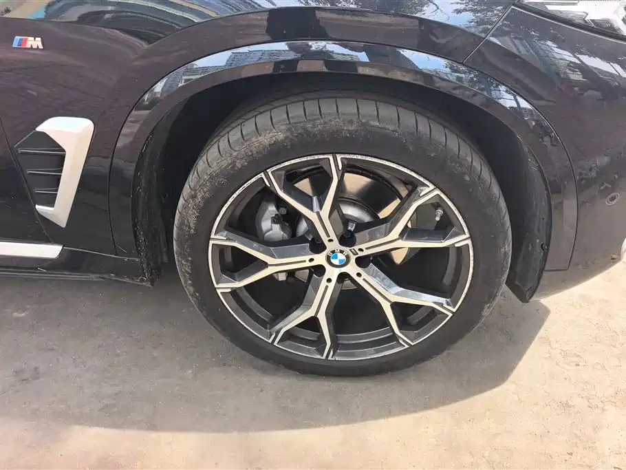 BMW X5 2023 xDrive 30Li Premium M Sport Package фото 6