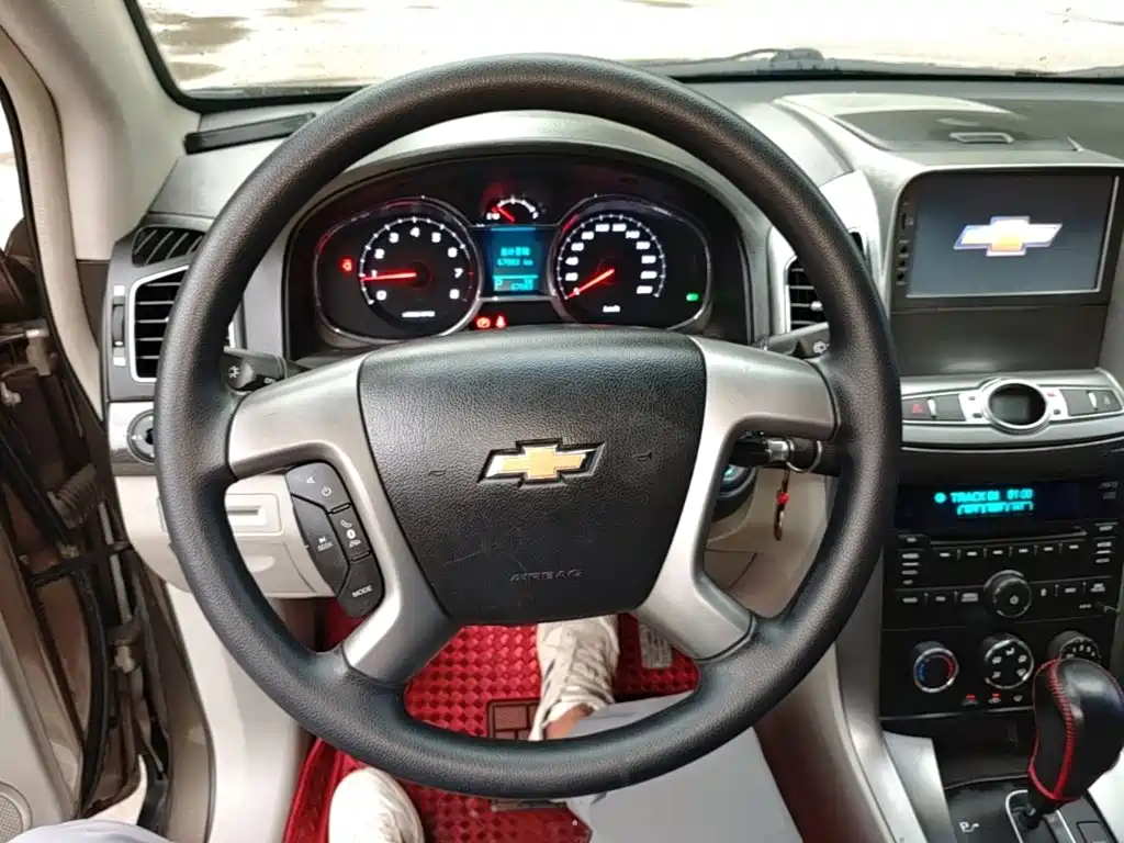 Chevrolet Captiva 2016 2015 2.4L 2WD Urban Edition 5-seater