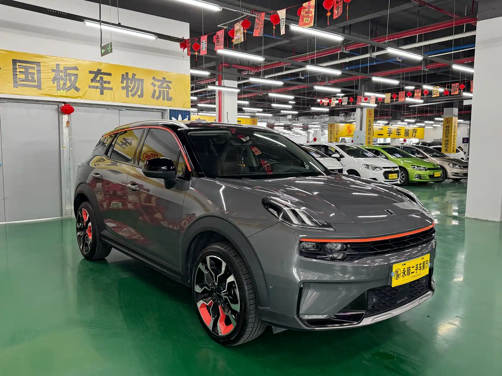 Фото 3 - Lynk & Co 06